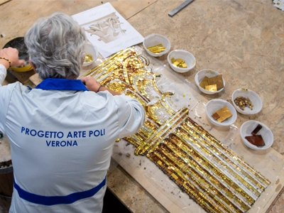 Realizzazione di un capitello a mosaico